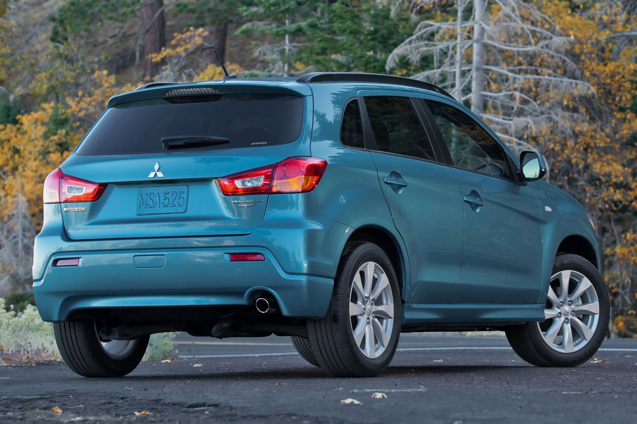 Mitsubishi outlander 2012 г